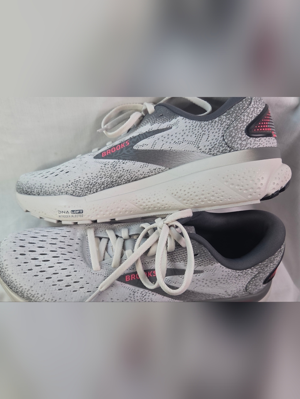 Brooks Ghost 16 Running Shoes Sneakers Womens Size 7.5 Gray Athletic Gym Stylish